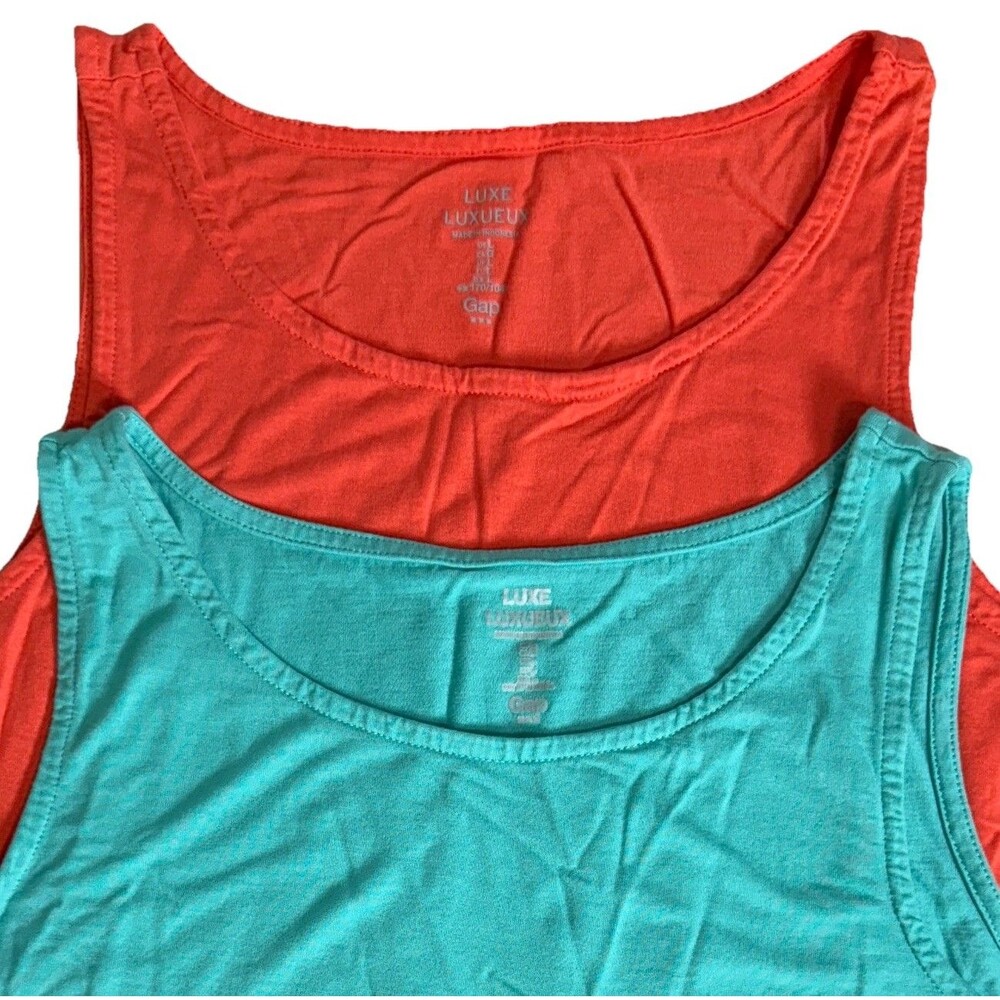 Lot Of 2 Gap Women's Relaxed‎ Luxe Scoop Neck Tank Tops Size Large